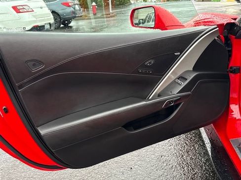 Used 2015 Chevrolet Corvette Z06 w/ 3LZ Preferred Equipment Group image 17