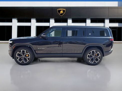 Used 2023 Rivian R1S Launch Edition image 2
