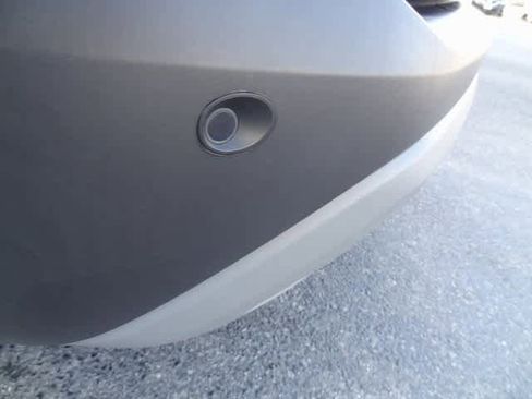 Used 2023 Nissan Rogue SV image 41