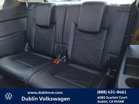 New 2024 Volkswagen Atlas SE AWD/4WD image 12