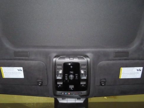 Certified 2025 Cadillac Escalade ESV V w/ LPO, ONYX Package image 30