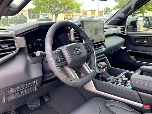 New 2026 Toyota Tundra Limited AWD/4WD image 8
