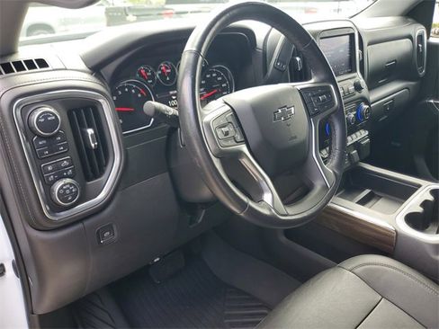 Certified 2021 Chevrolet Silverado 1500 LT Trail Boss w/ Convenience Package II image 17