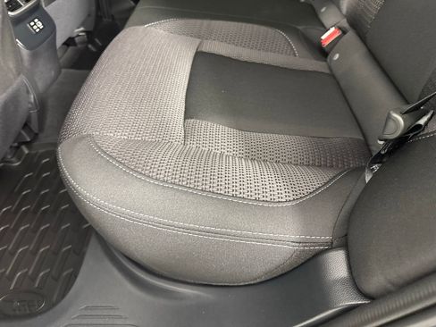 Used 2024 Subaru Outback Premium image 22