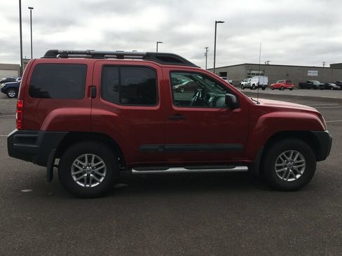 Used 2015 Nissan Xterra S w/ Value Package AWD/4WD image 7
