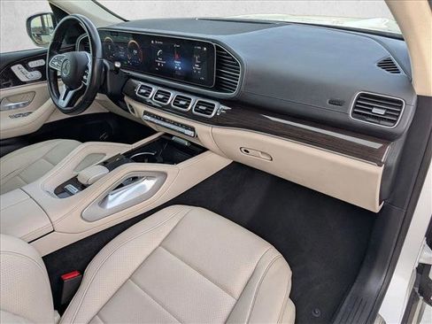 Used 2022 Mercedes-Benz GLS 450 4MATIC image 23