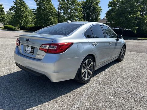 Used 2017 Subaru Legacy 2.5i Limited AWD/4WD image 7