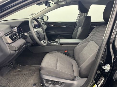 Used 2026 Toyota Camry LE w/ Convenience Package FWD image 9