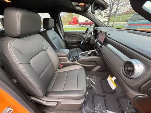 New 2026 Chevrolet Colorado LT w/ LT Convenience Package AWD/4WD image 35