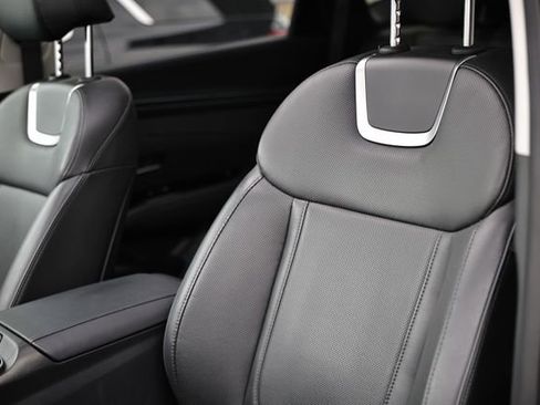 Certified 2024 Hyundai Tucson Limited image 23