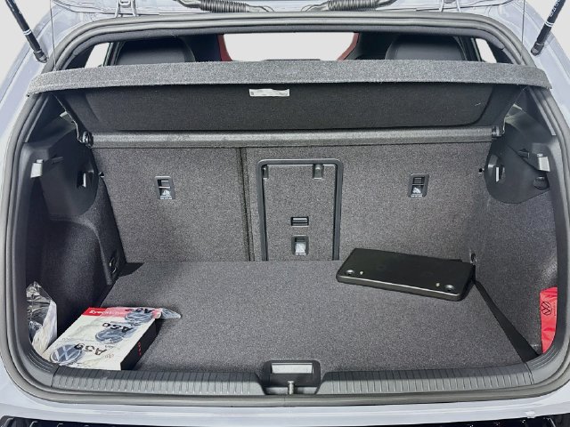 New 2026 Volkswagen GTI SE FWD image 27