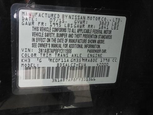 Used 2015 Nissan Sentra S image 29