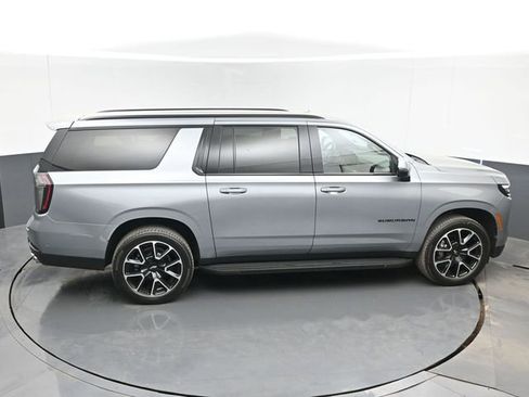 Used 2025 Chevrolet Suburban RST w/ Comfort Package AWD/4WD image 44