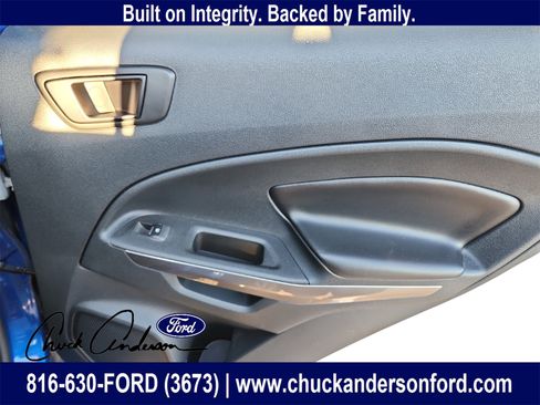 Used 2020 Ford EcoSport SES w/ SES Black Appearance Package image 28