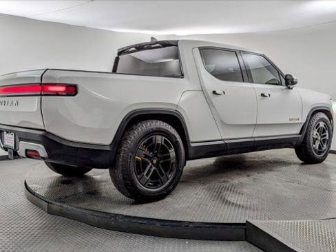 Used 2022 Rivian R1T Launch Edition image 7