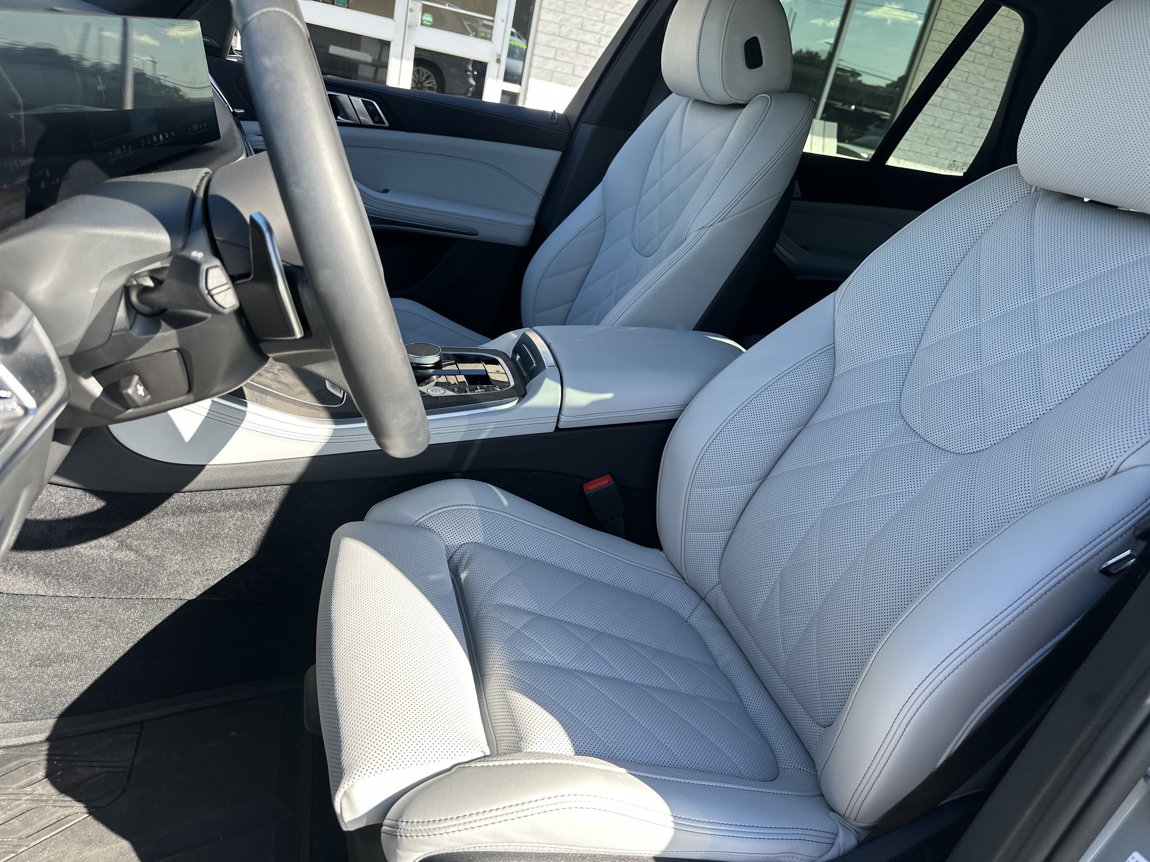 Used 2026 BMW X5 sDrive40i w/ M Sport Package RWD image 10