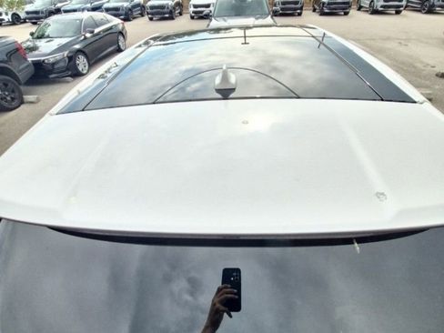 Used 2019 Ford Edge Titanium w/ Equipment Group 301A image 7