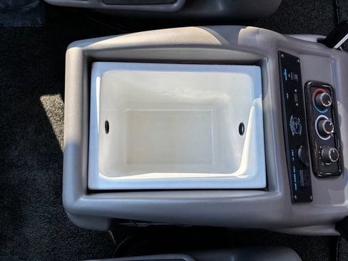 Used 2017 GMC Savana 2500 Extended RWD image 37