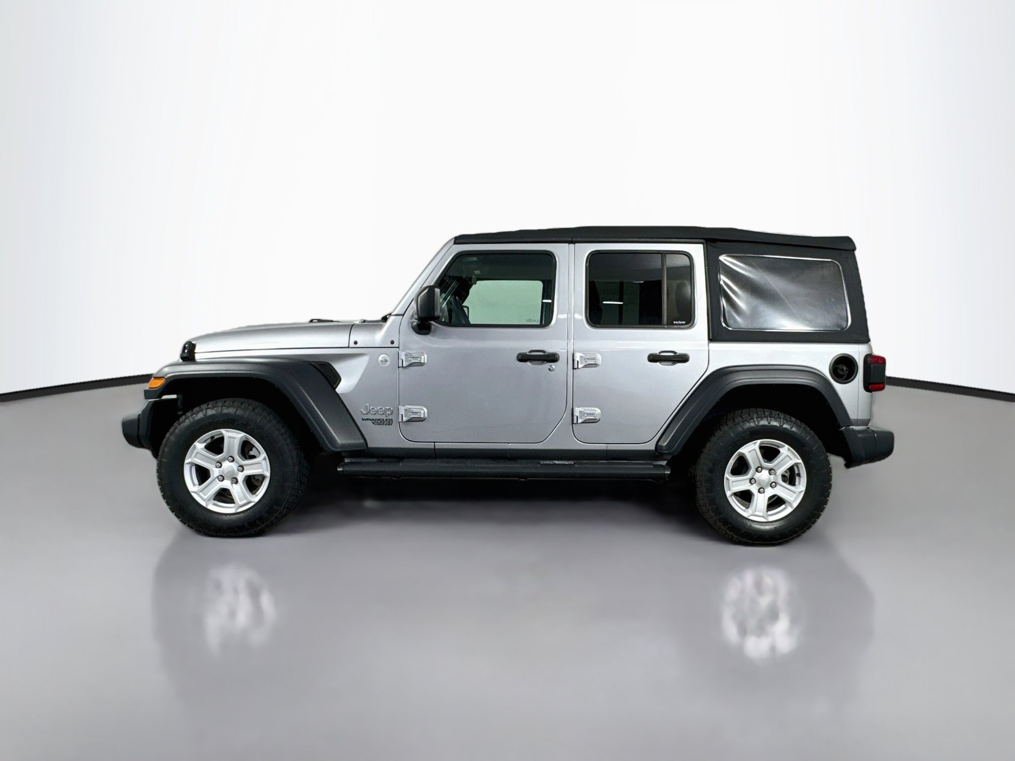 Used 2018 Jeep Wrangler Unlimited Sport S AWD/4WD image 4