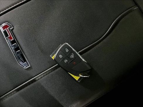 Used 2024 GMC Sierra 2500 AT4 w/ Technology Package image 30