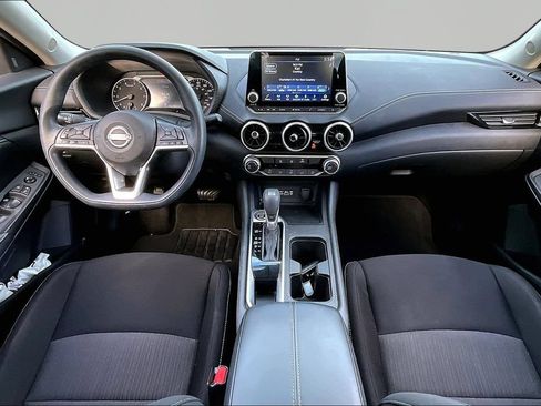 Used 2024 Nissan Sentra SV FWD image 9