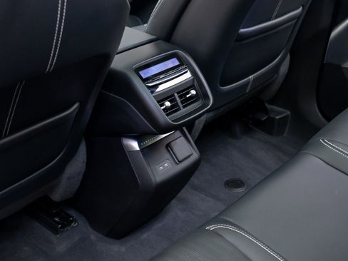 Used 2025 Cadillac Lyriq Luxury w/ LPO, Floor Liner Package AWD/4WD image 20