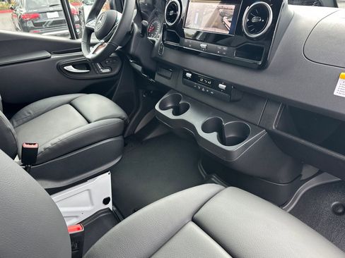 New 2026 Mercedes-Benz Sprinter 2500 image 16