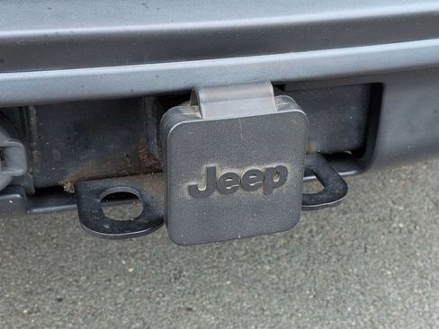 Used 2017 Jeep Grand Cherokee Trailhawk AWD/4WD image 37
