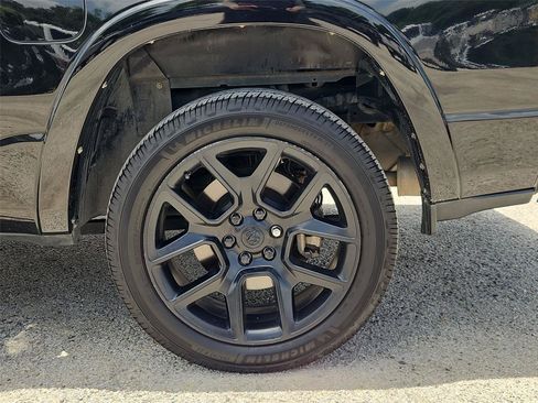 Used 2020 RAM 1500 Laramie RWD image 33