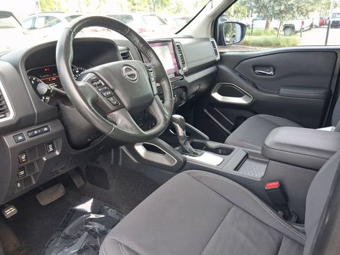 Used 2022 Nissan Frontier SV RWD image 12