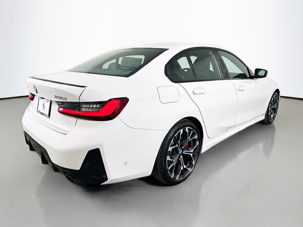 Used 2026 BMW 330i xDrive Sedan w/ M Sport Package AWD/4WD image 5
