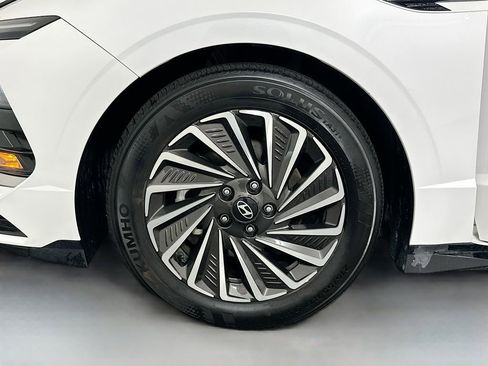 Used 2025 Hyundai Sonata SEL FWD image 31