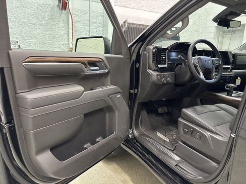 New 2026 Chevrolet Silverado 1500 RST w/ RST All Star Premium Package AWD/4WD image 15
