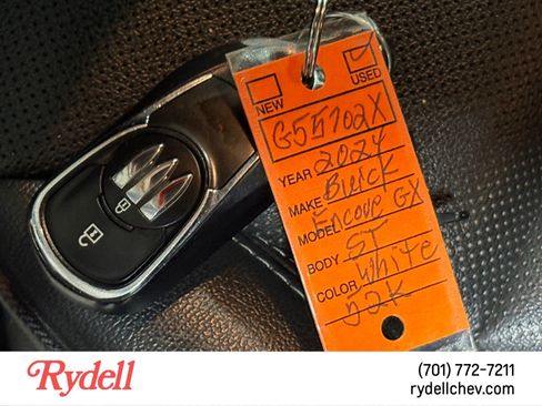 Used 2024 Buick Encore GX Sport Touring AWD/4WD image 21