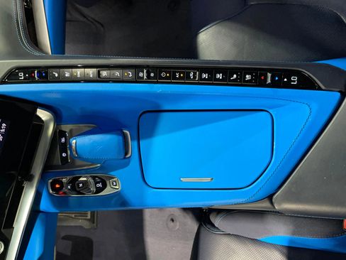 Used 2022 Chevrolet Corvette Stingray 3LT w/ Z51 Performance Package image 44