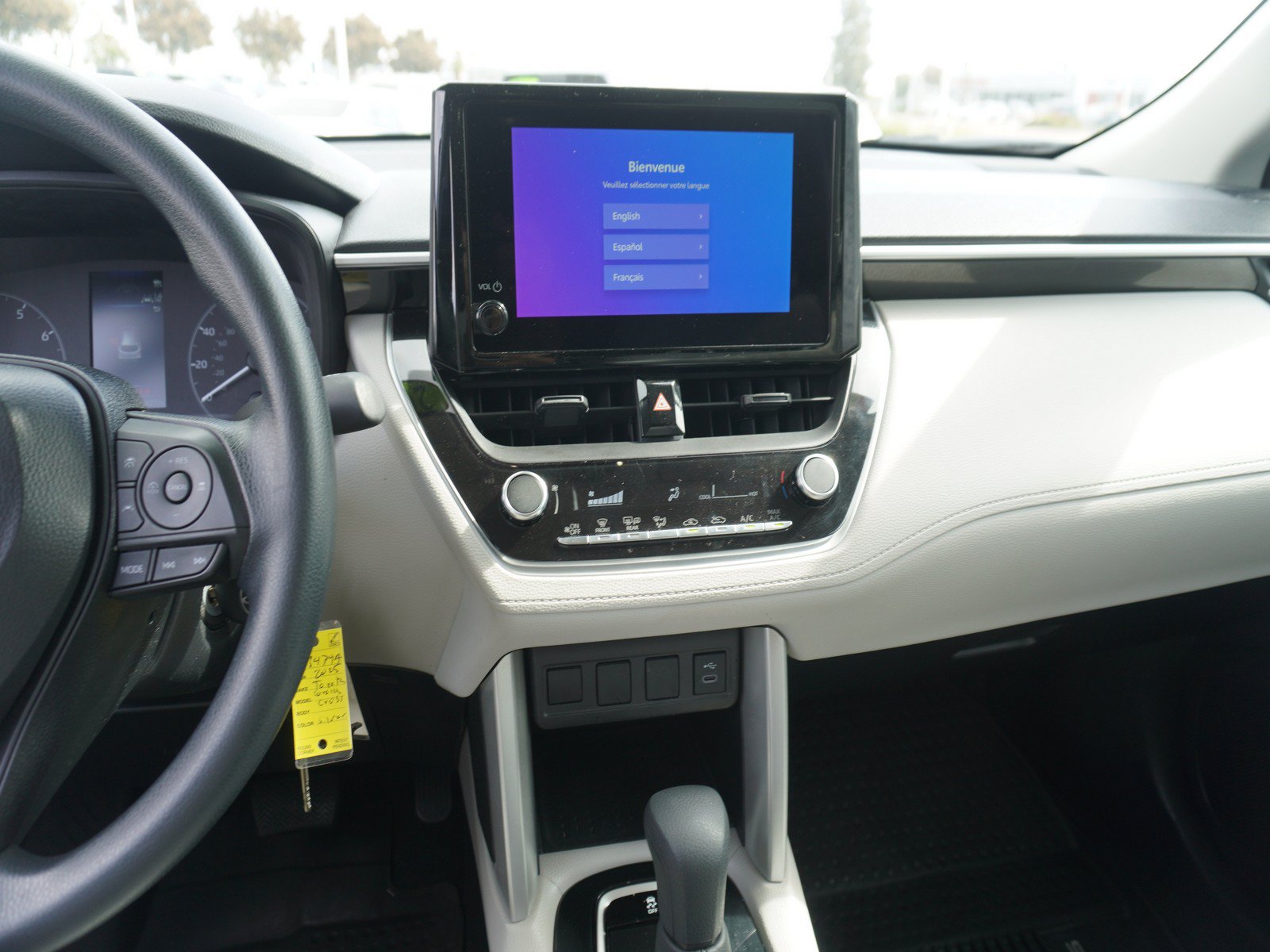 Used 2025 Toyota Corolla Cross L FWD image 14