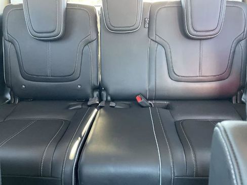 Certified 2025 INFINITI QX80 Sensory image 17