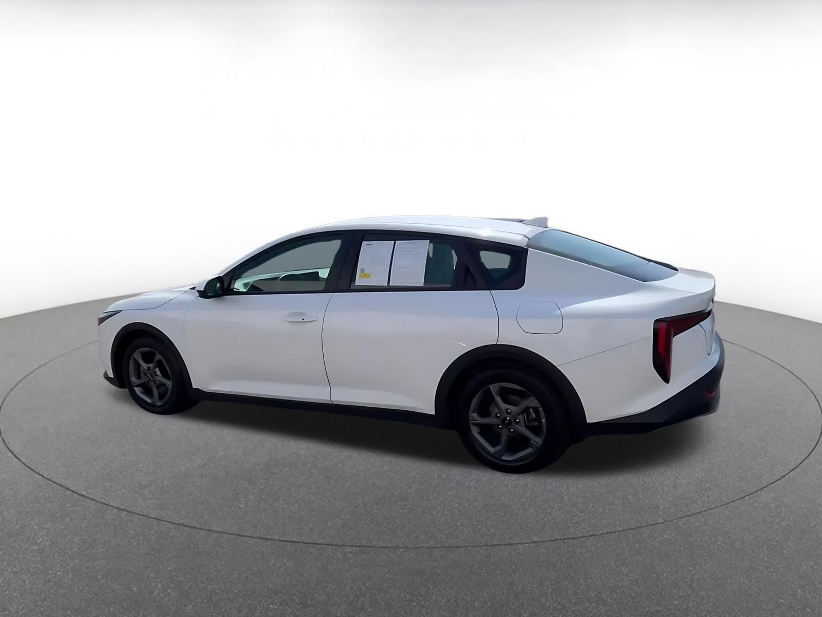 Used 2025 Kia K4 FWD image 10