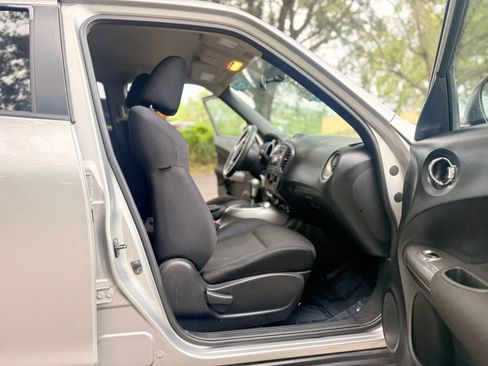 Used 2012 Nissan Juke S image 12