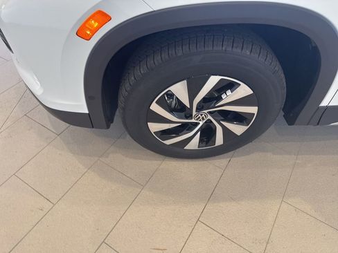 New 2025 Volkswagen Tiguan S image 9