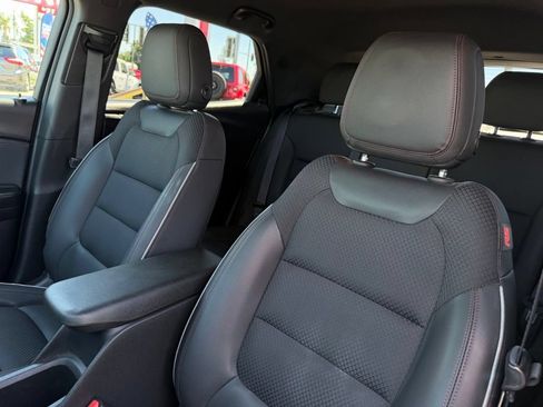 Used 2023 Chevrolet TrailBlazer RS FWD image 15