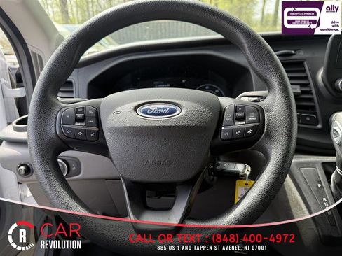 Used 2025 Ford Transit 250 148 Medium Roof image 10