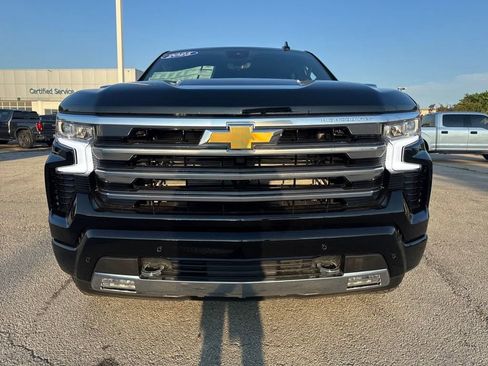 New 2025 Chevrolet Silverado 1500 High Country w/ Technology Package image 8