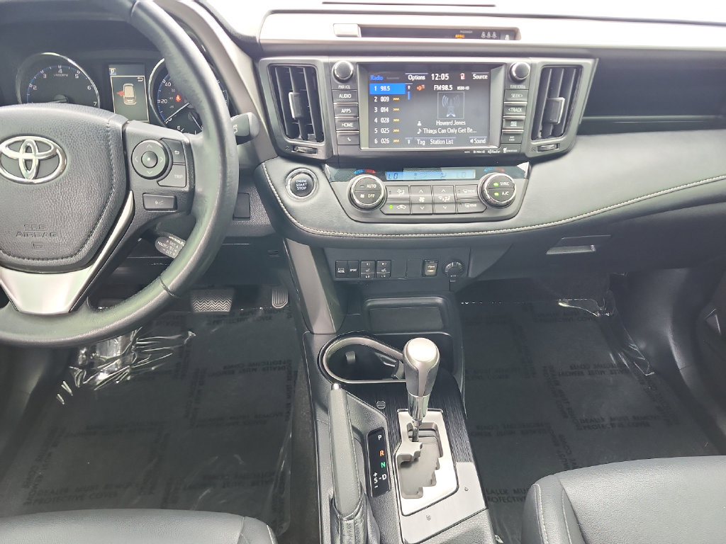 Used 2018 Toyota RAV4 Limited FWD image 26