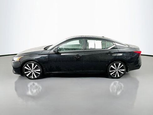Used 2019 Nissan Altima 2.5 SR w/ SR Premium Package FWD image 4