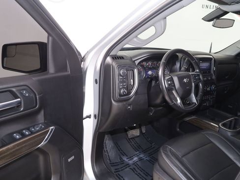 Used 2019 Chevrolet Silverado 1500 LT Trail Boss AWD/4WD image 45
