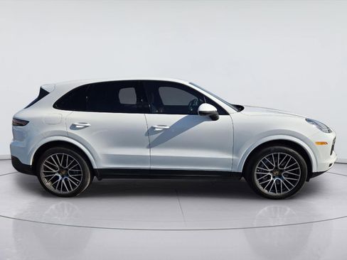 Used 2021 Porsche Cayenne AWD/4WD image 4