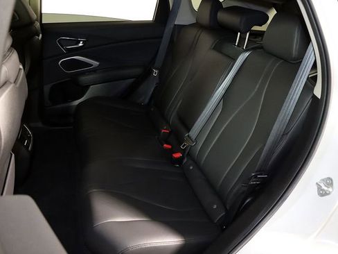 Used 2024 Acura RDX SH-AWD image 13