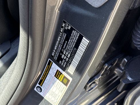Used 2018 Mercedes-Benz C 300 Sedan image 20