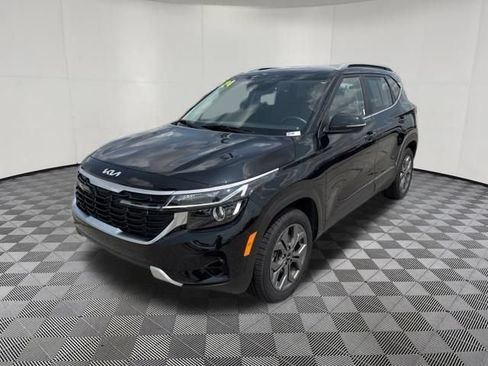 Used 2024 Kia Seltos S AWD/4WD image 13